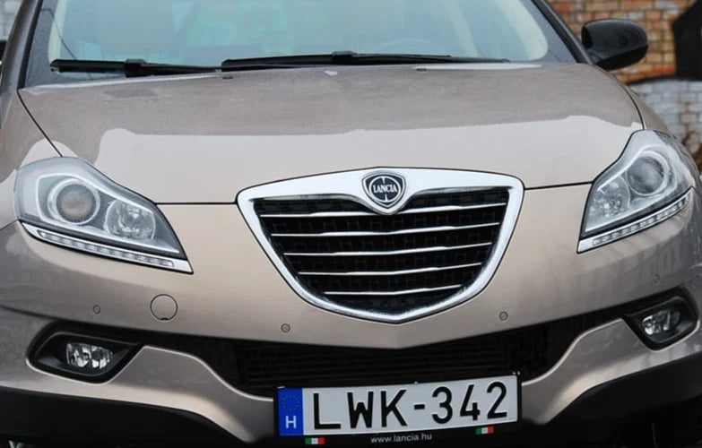 logo Lancia Delta coppia adesivi posteriore e anteriore