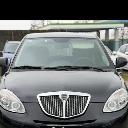 logo Lancia Ypsilon Nero coppia adesivi posteriore e anteriore No 3d