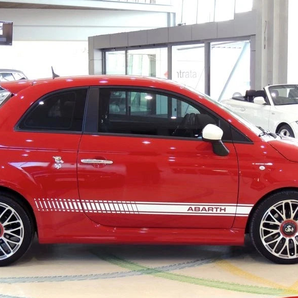 Adesivi Abarth Fasce Laterali Fiat Grande Punto E 500 Grafiche Sotto Porta