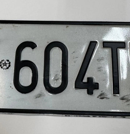 LETTERE E NUMERI ADESIVI PER TARGA AUTO ANTERIORE RESISTENTE ALL’ESTERNO